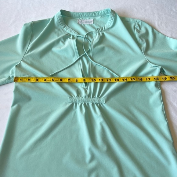 Carve Designs roll-up and snap sleeves, tie front lightweight top - Picture 4 of 11